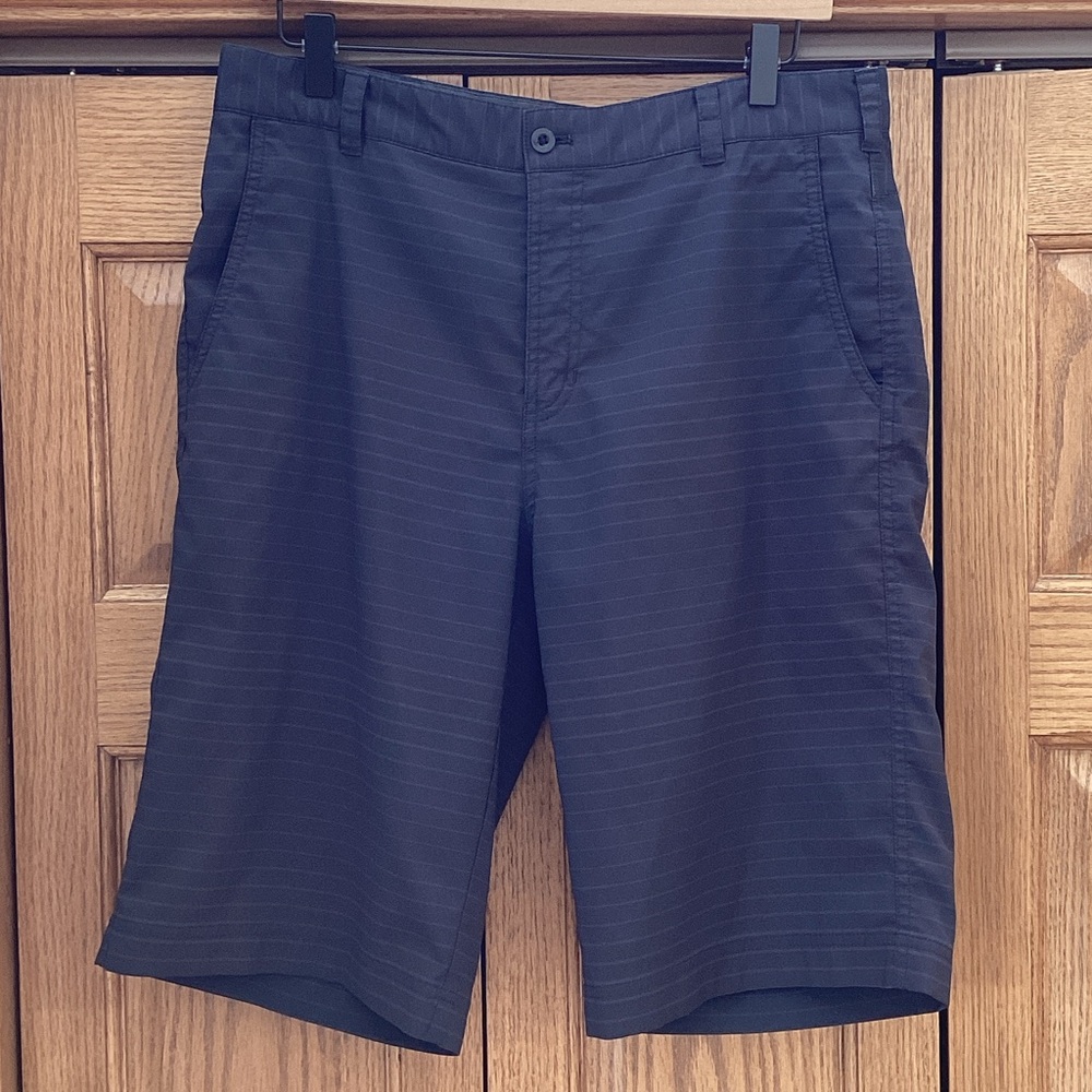 Nike dri-fit golf shorts. Men’s size 32. Dark charcoal gray with faint stripes